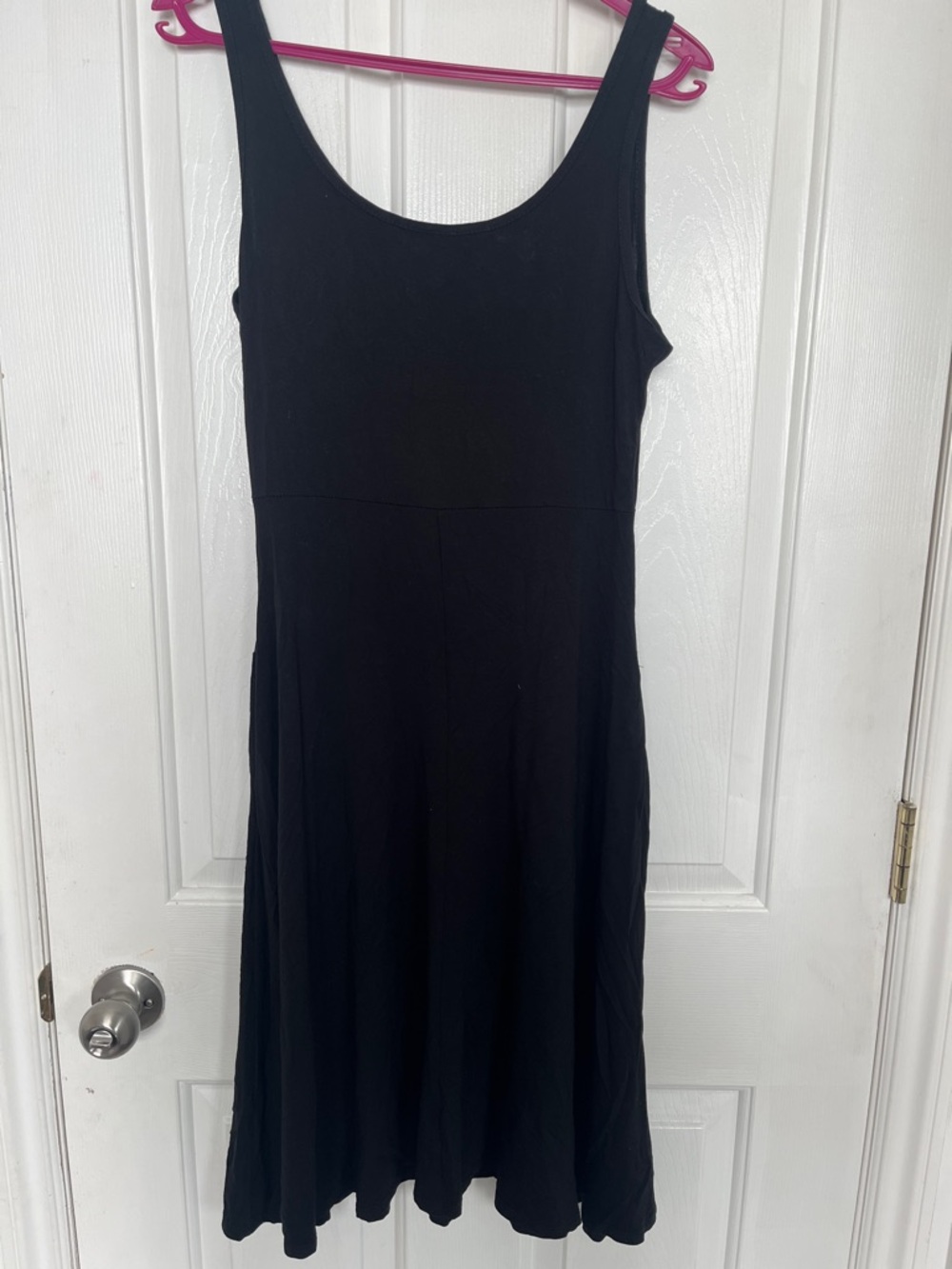 Olivia Rae Classic Black Scoop Neck Dress With side pockets